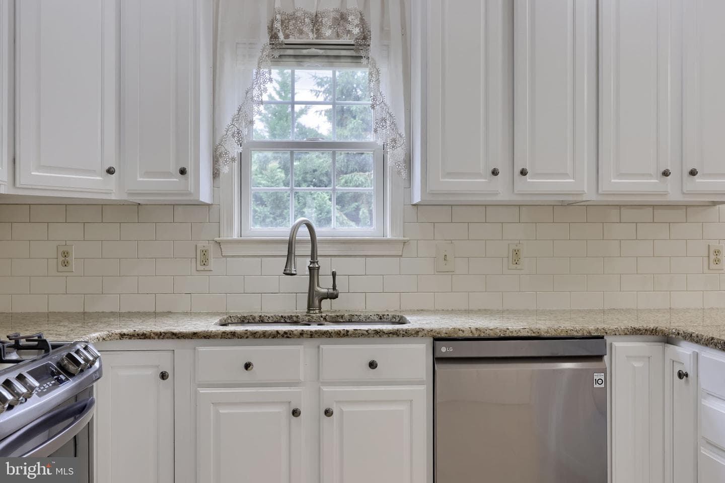 20 Lewiston Circle photo 18