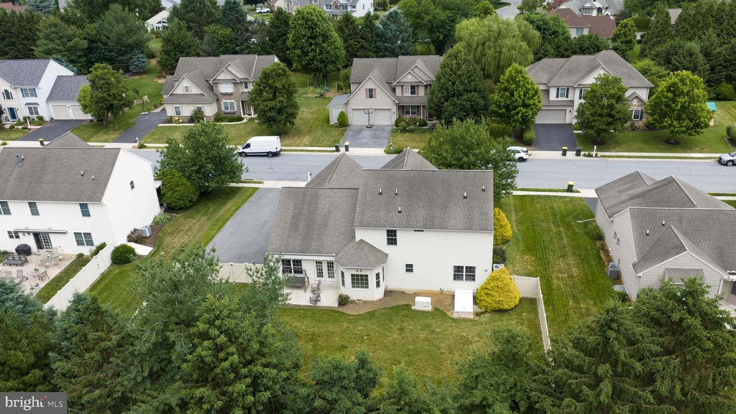 20 Lewiston Circle photo 9