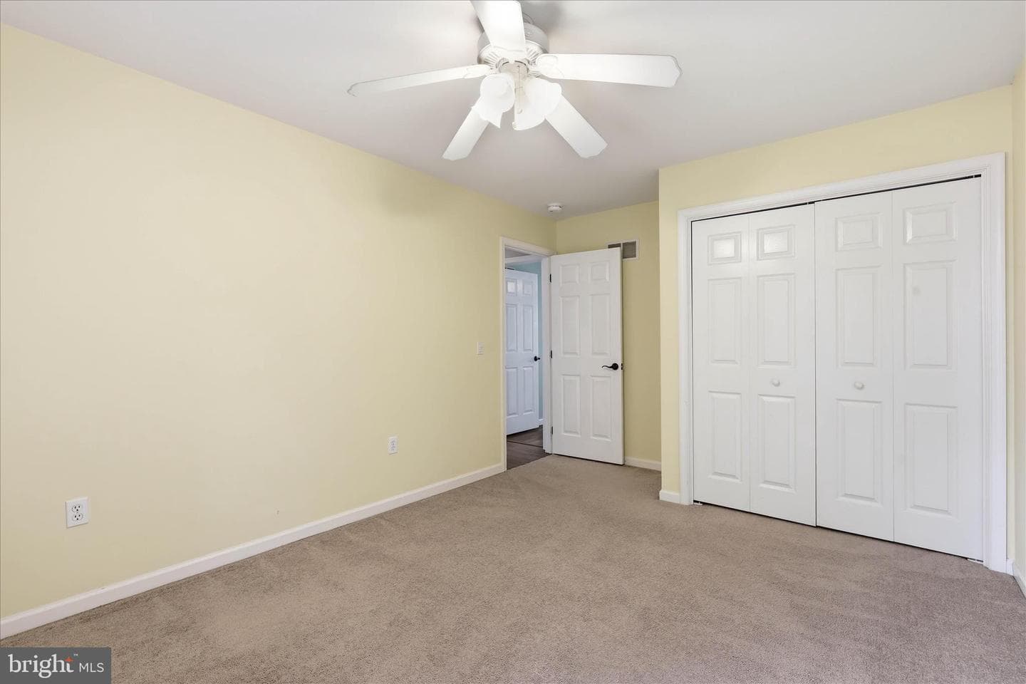 96 N Hershey Avenue photo 39