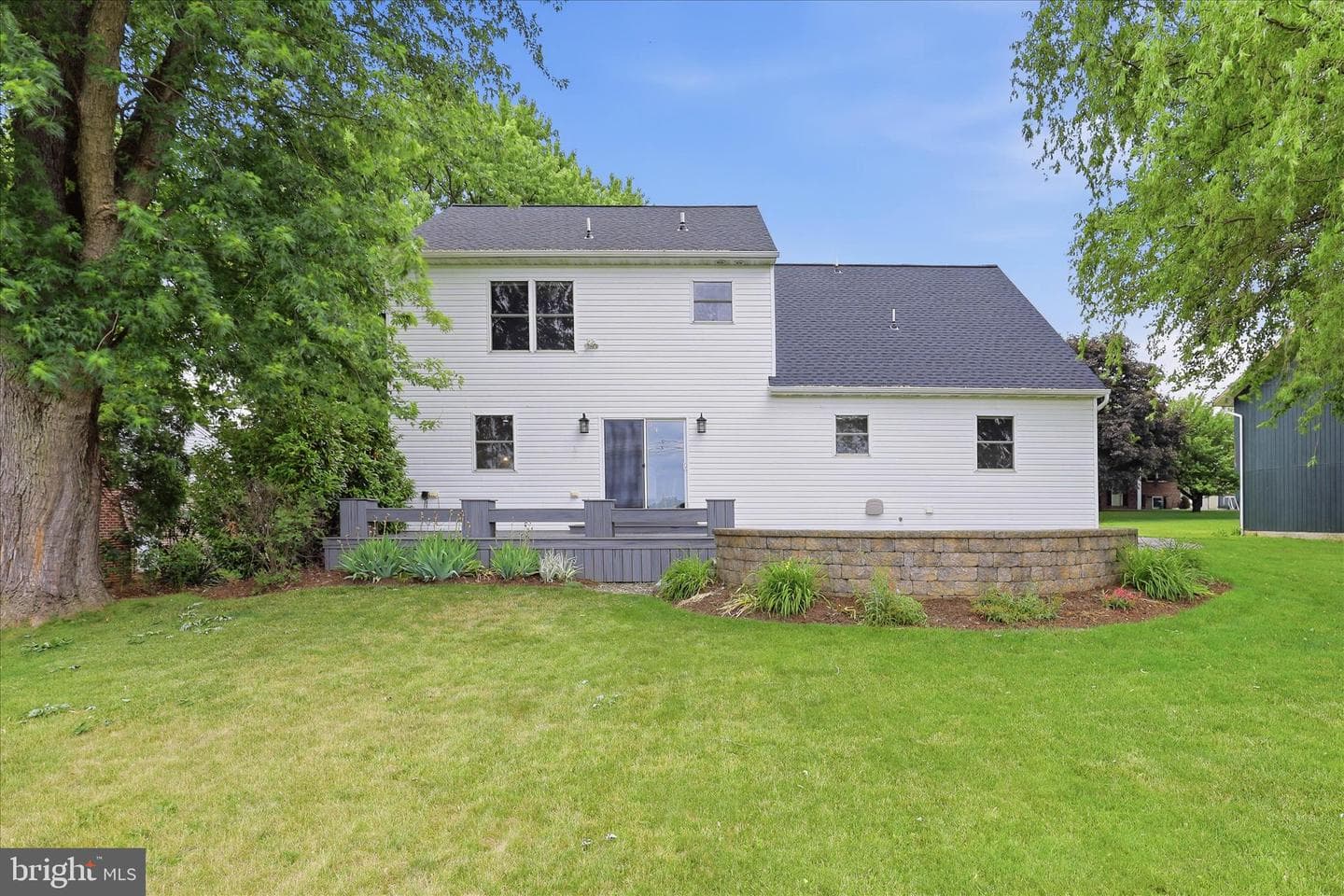 96 N Hershey Avenue photo 60