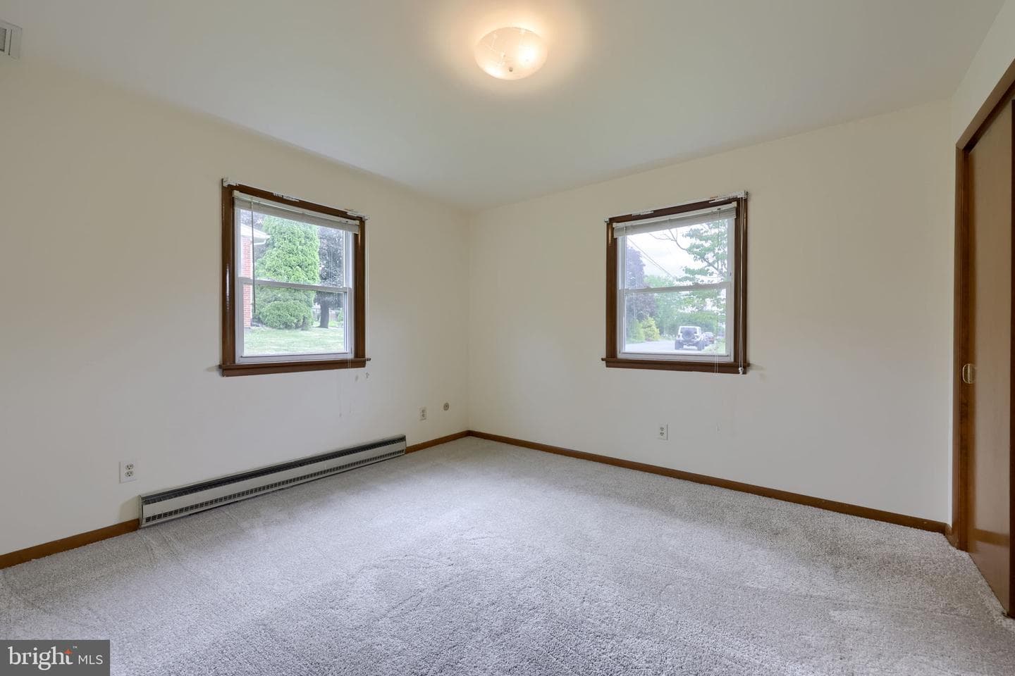 485 Summit Drive photo 18