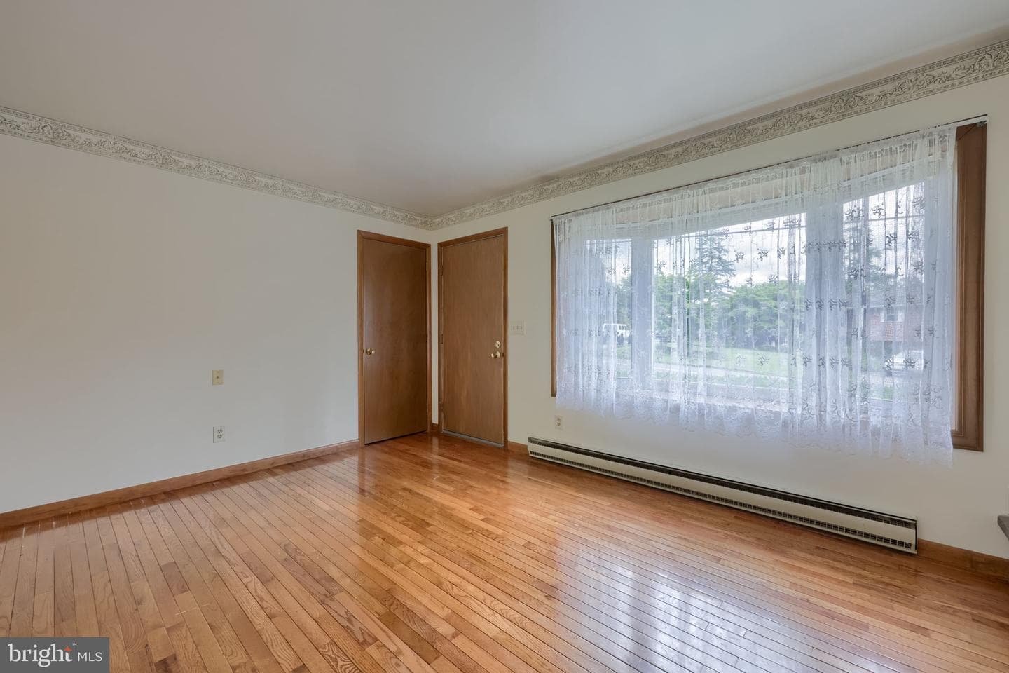 485 Summit Drive photo 6