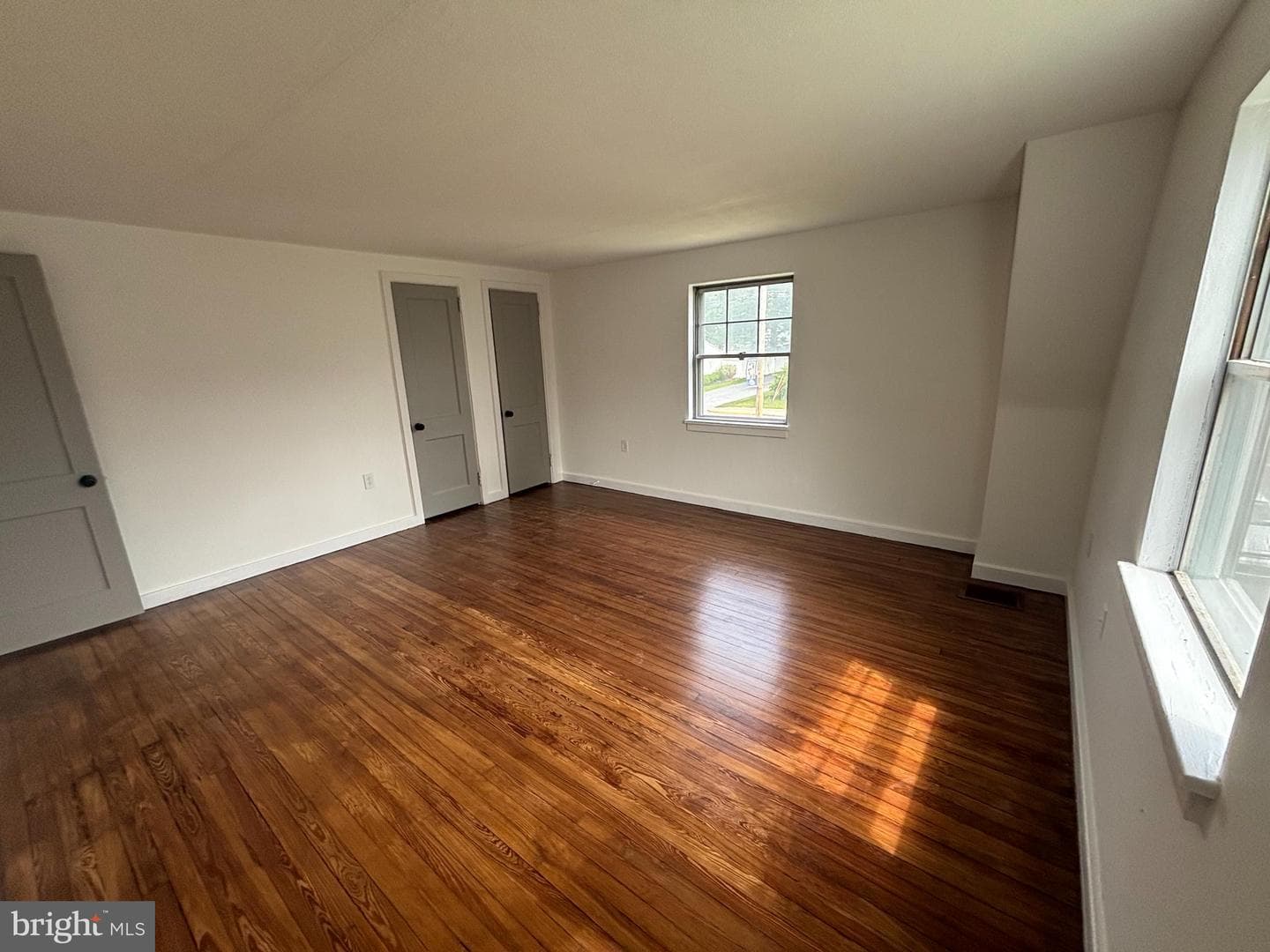 545 E High Street photo 6