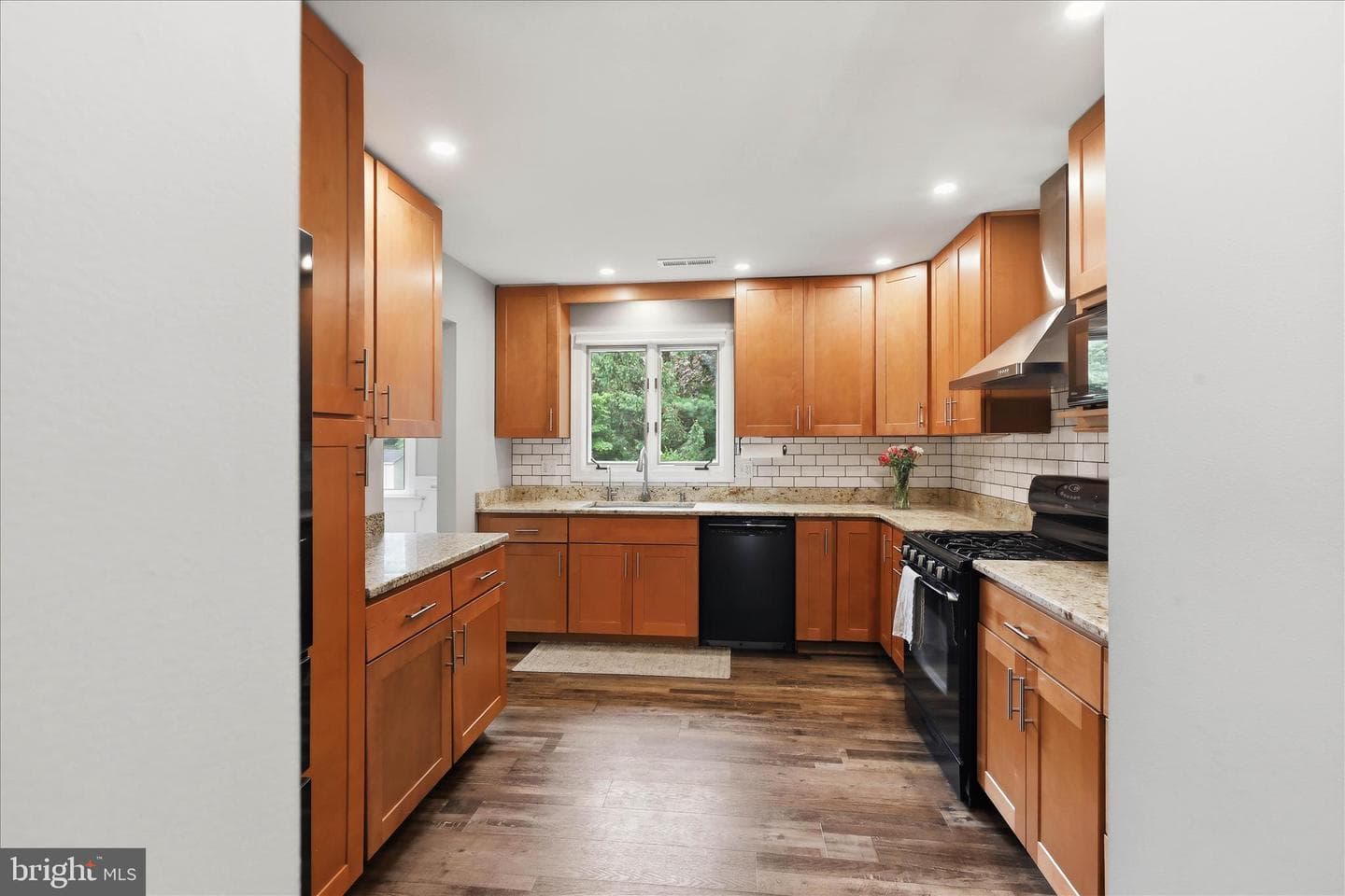520 Wallingford Road photo 21