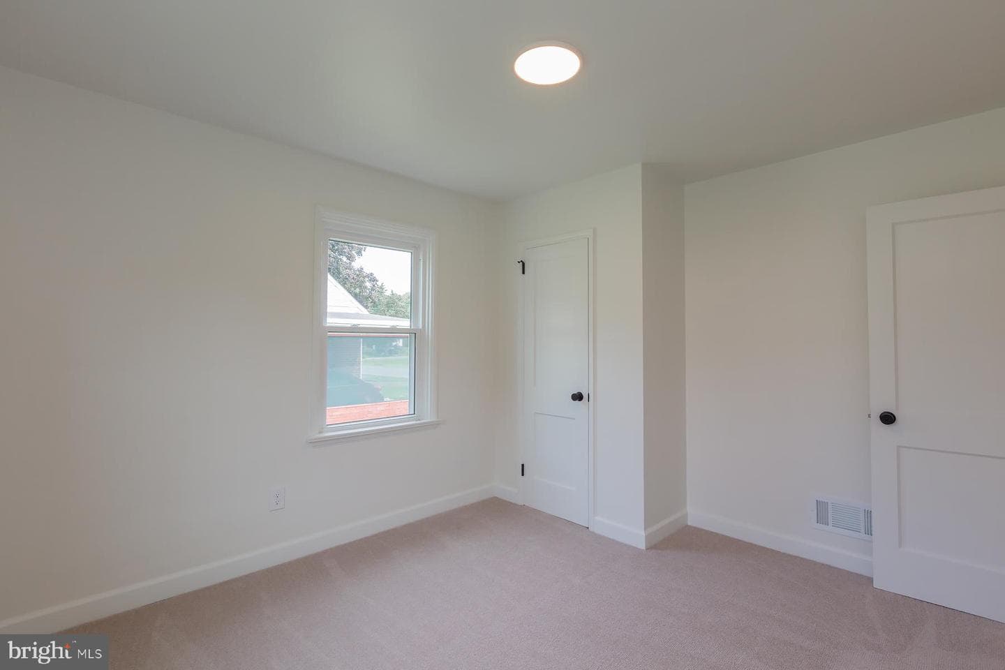 1307 Meadowcreek Lane photo 24