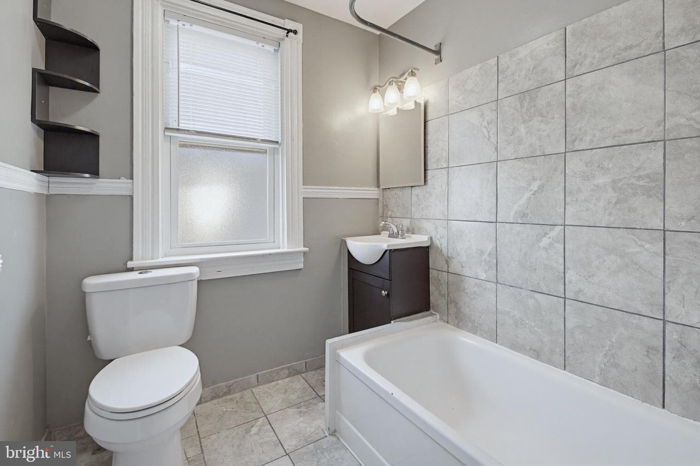 139 Crystal Street photo 16