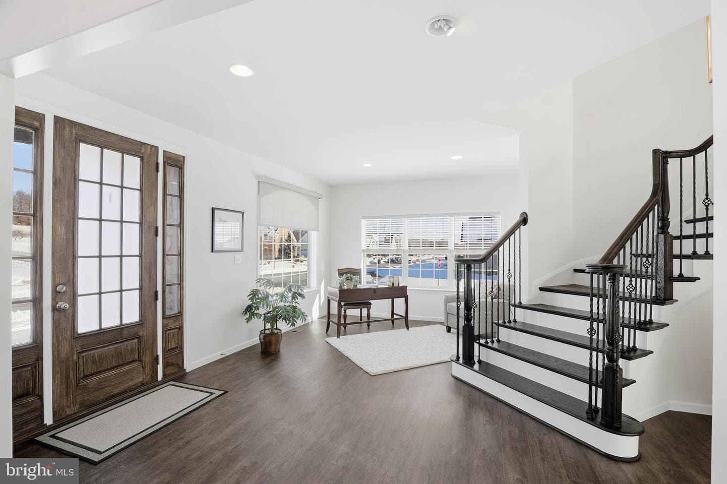454 E Delp Road, Lancaster