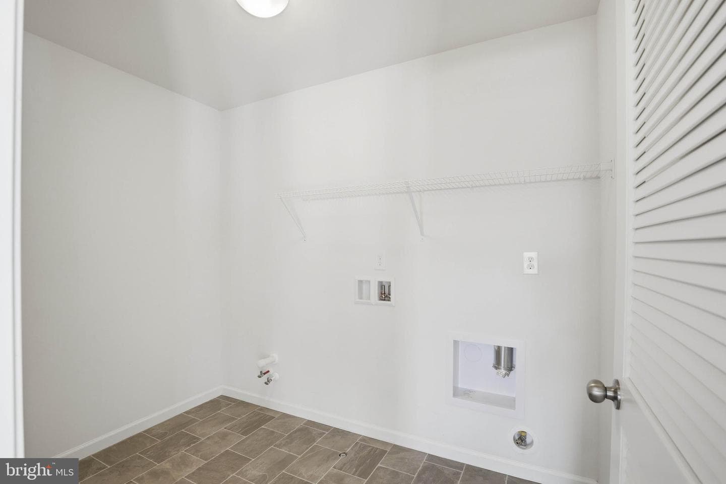 454 E Delp Road photo 35