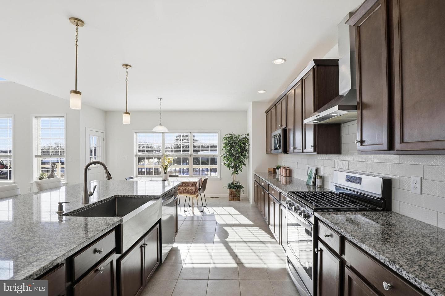 454 E Delp Road photo 4