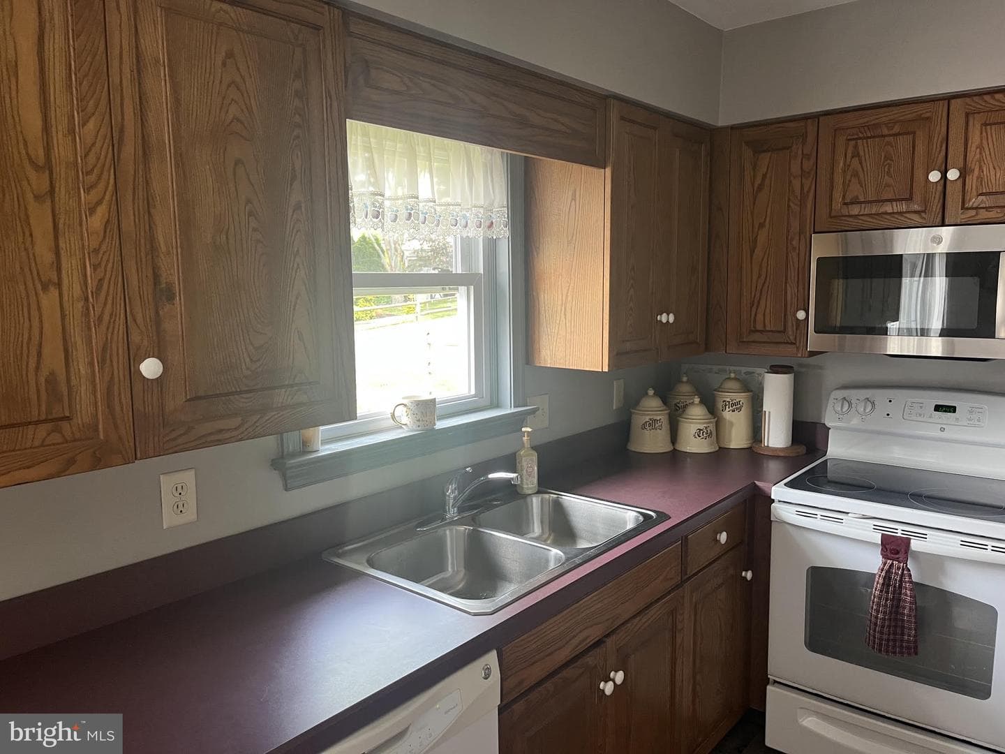 306 Willow Lane photo 16