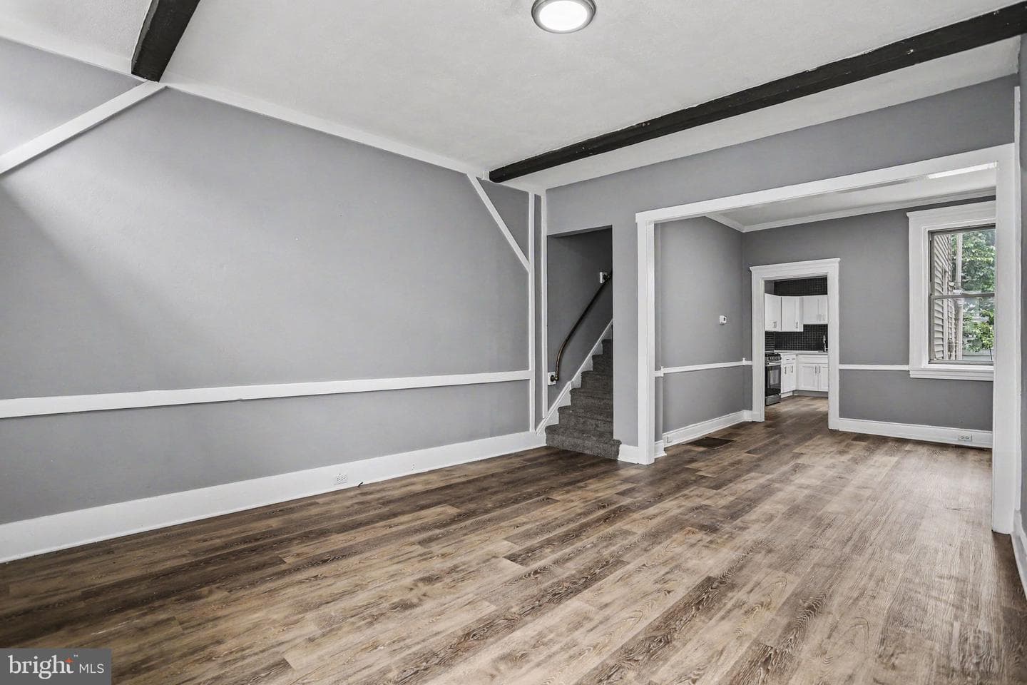 305 Cherry Street, Columbia