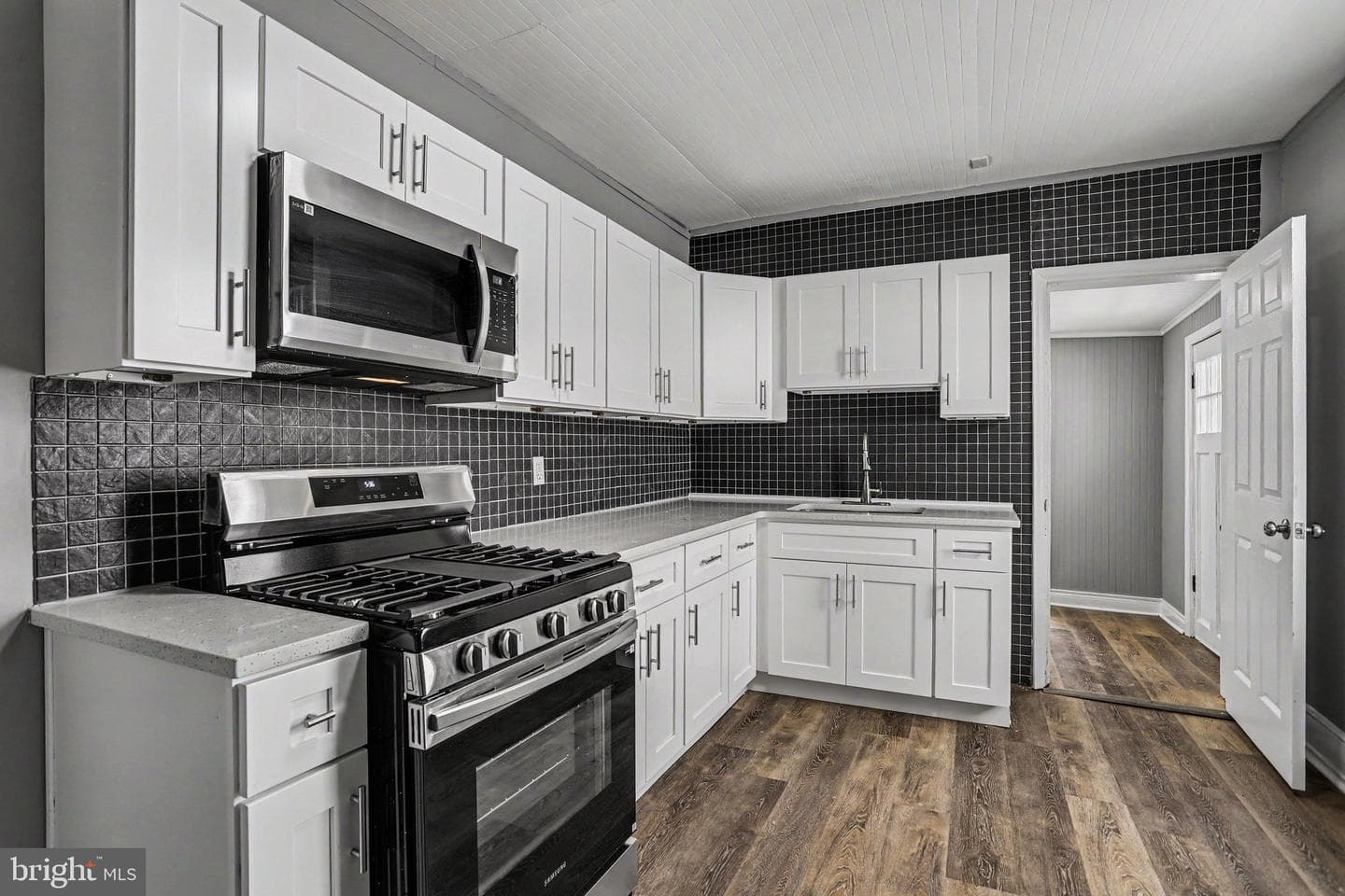 305 Cherry Street photo 3