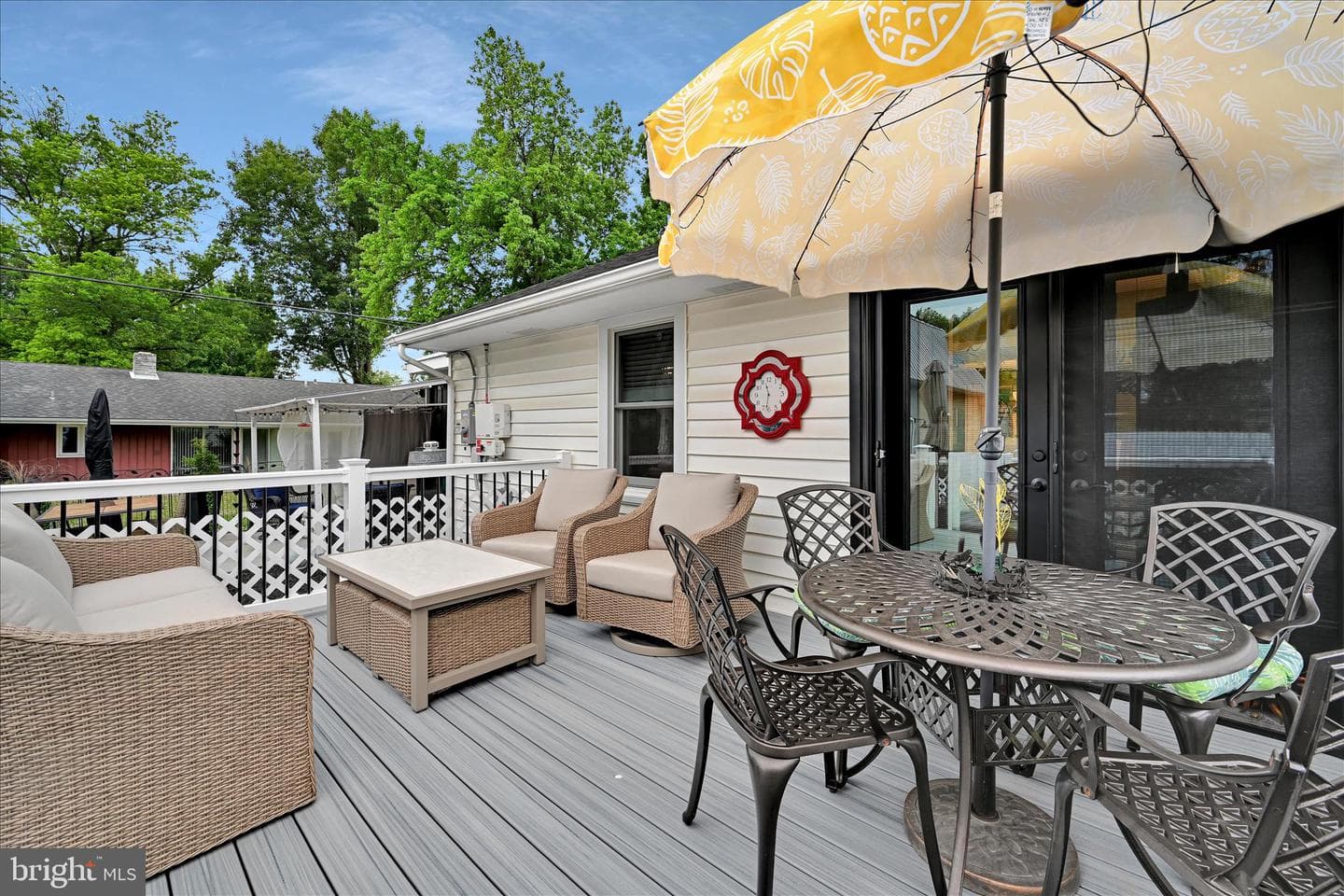161 N Laurel Street photo 20
