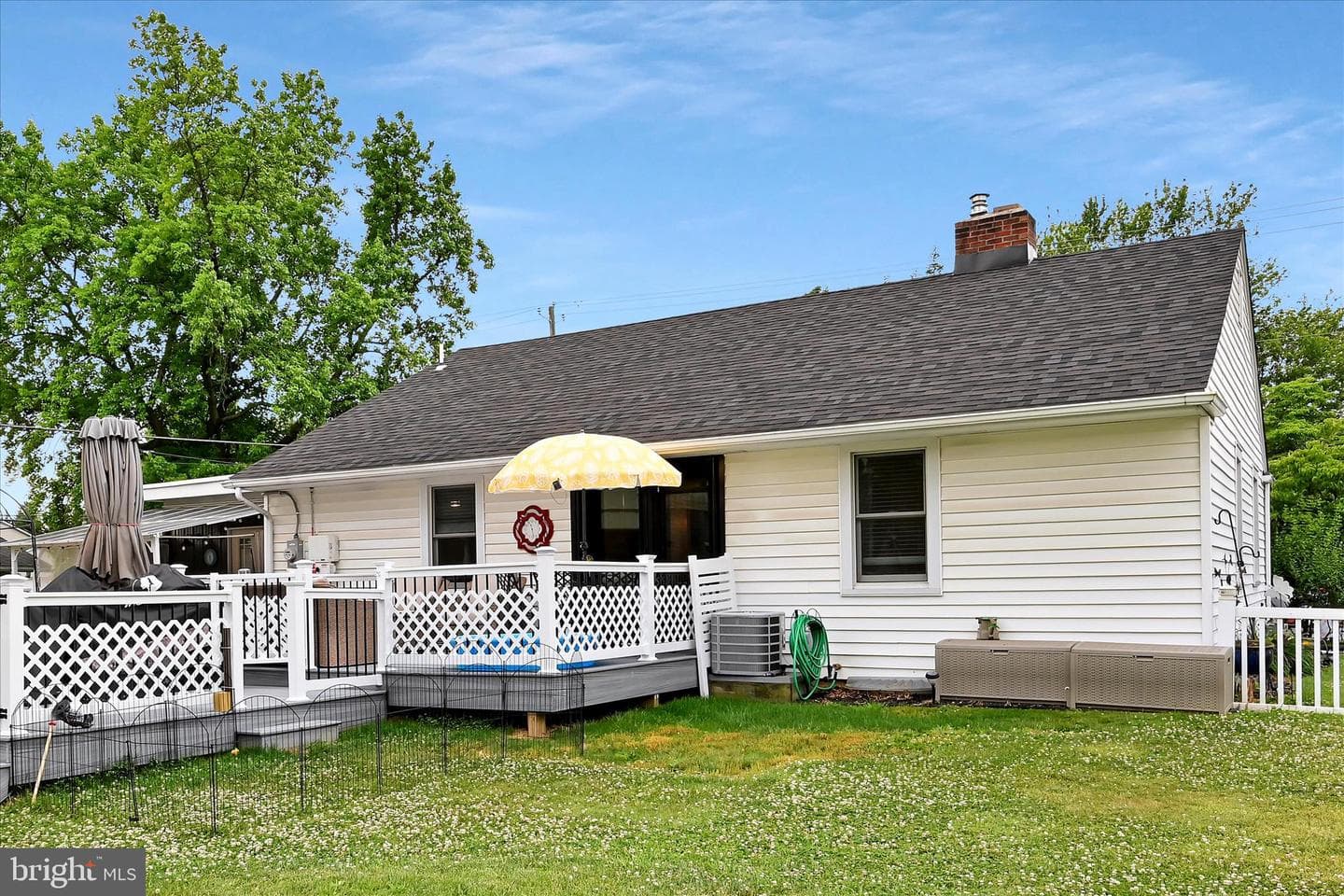 161 N Laurel Street photo 22