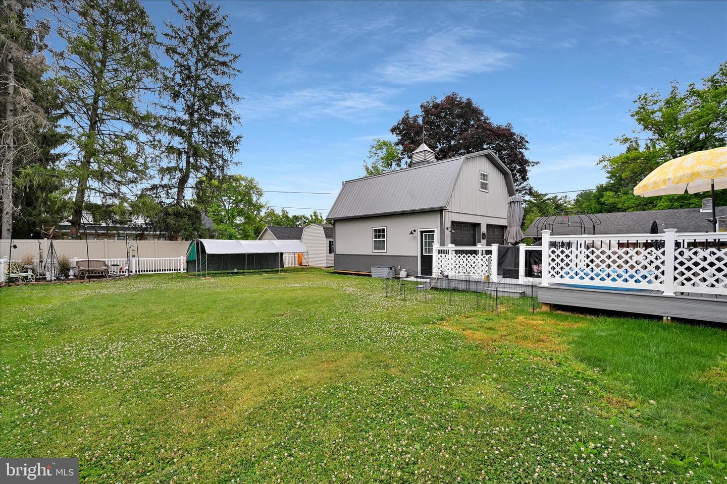 161 N Laurel Street photo 33