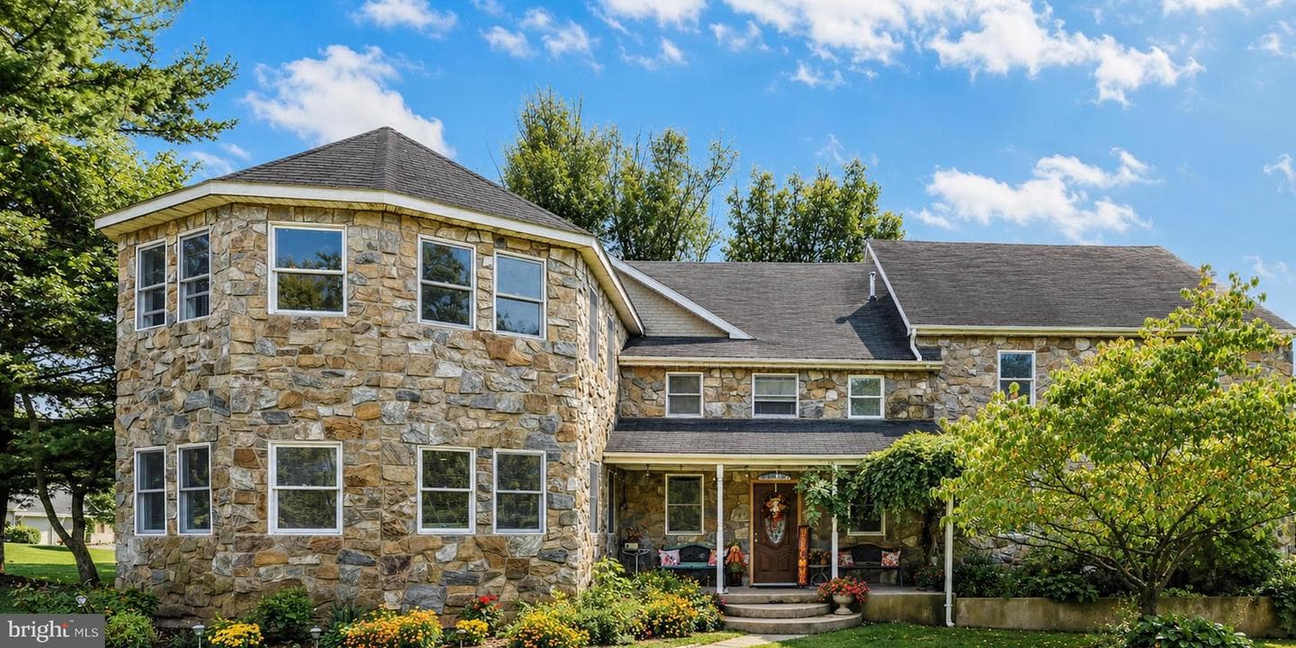 742 Power Road, Manheim