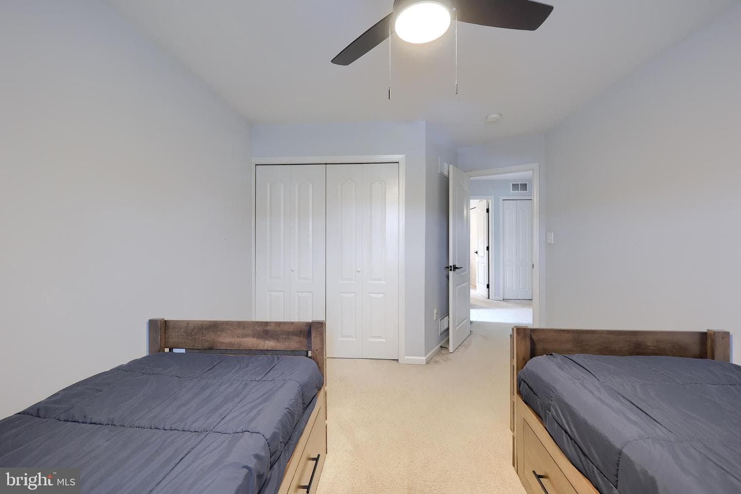 102 Bloomfield Drive photo 29