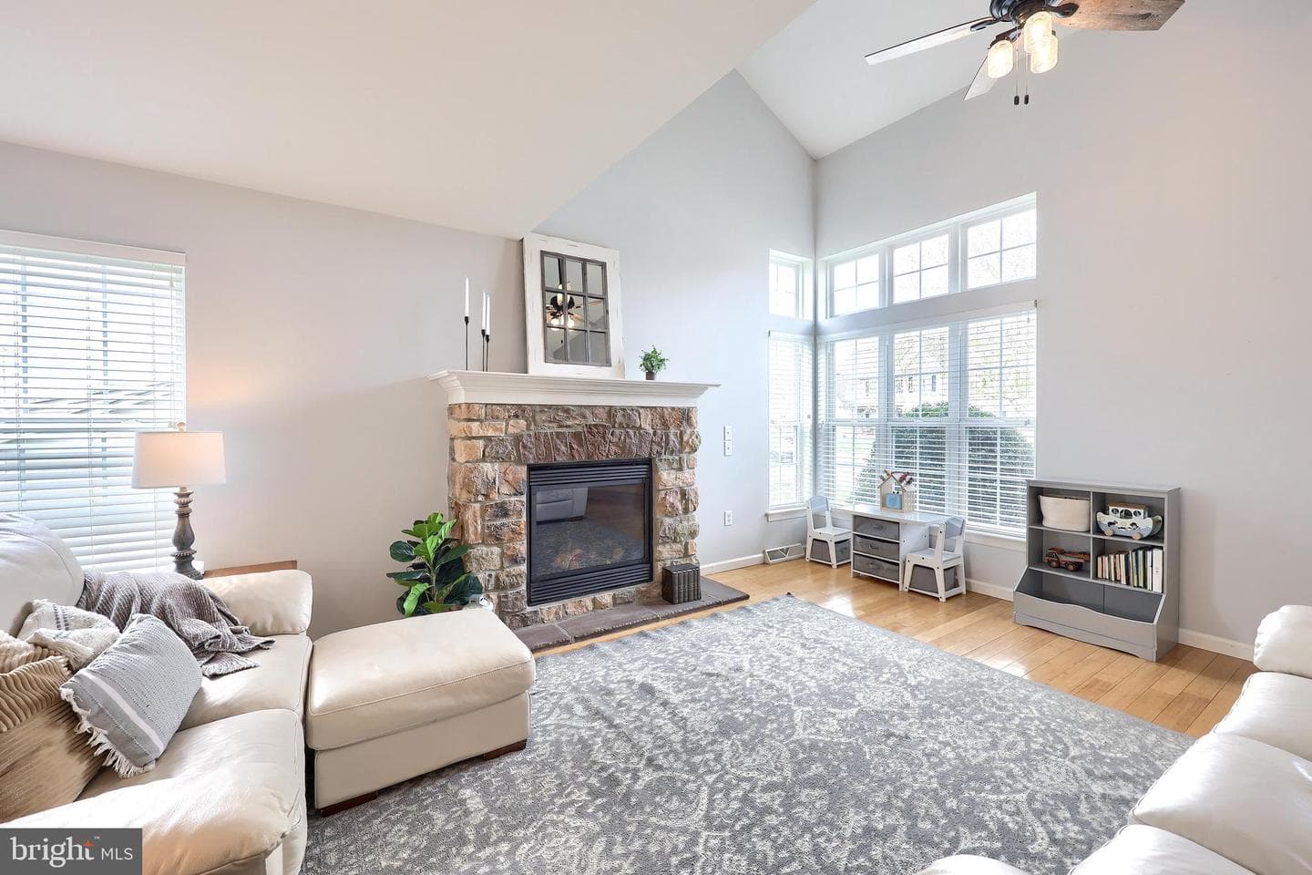 102 Bloomfield Drive photo 9