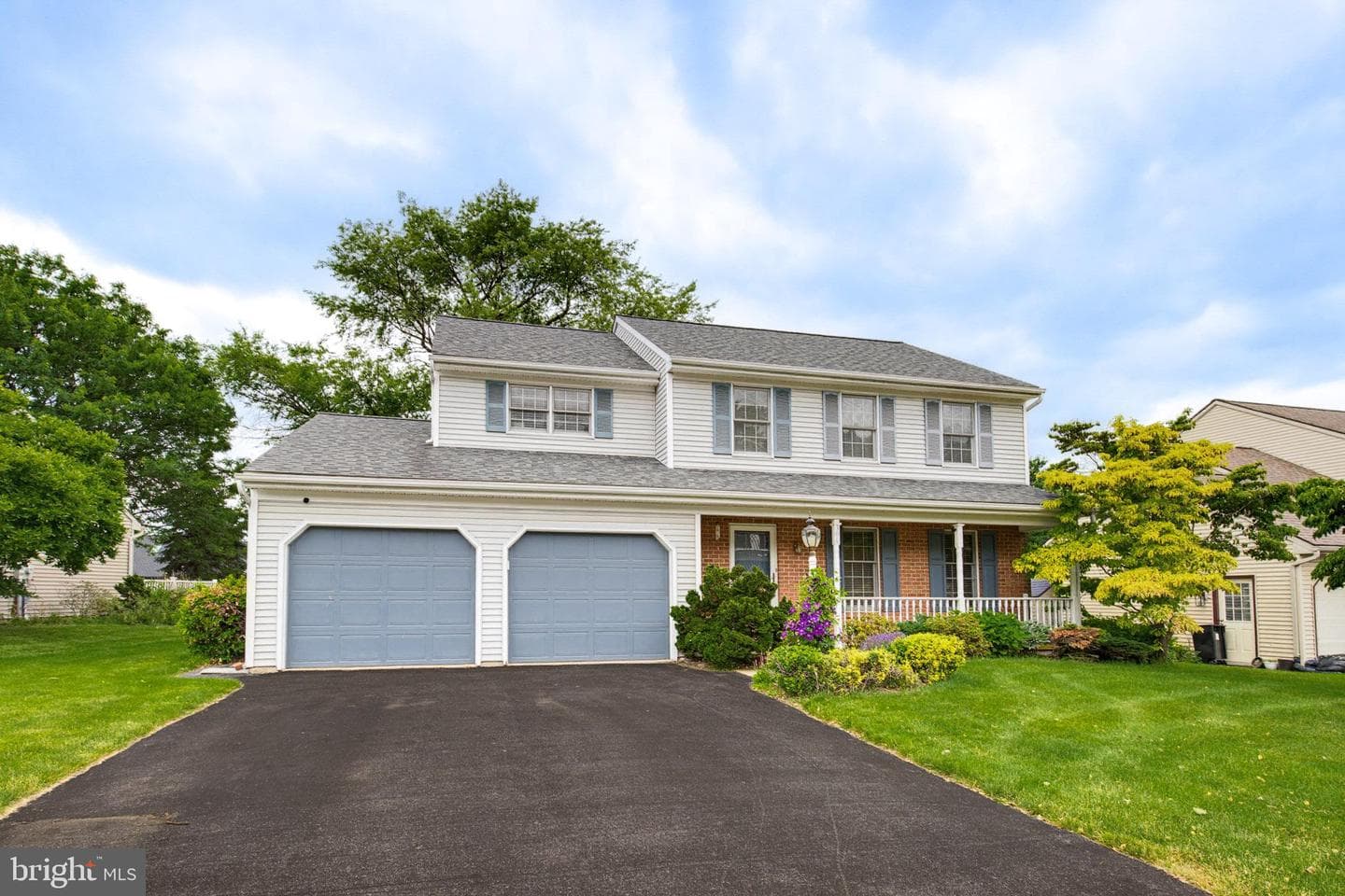 306 Laurel Oak Ln, Lancaster