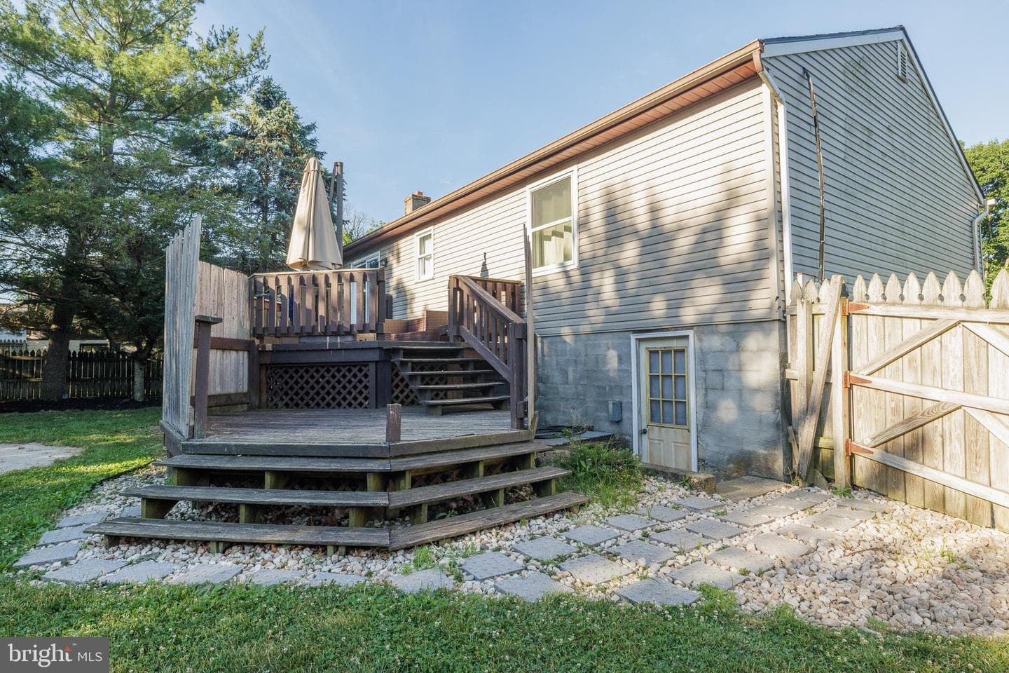208 N Church Street photo 32