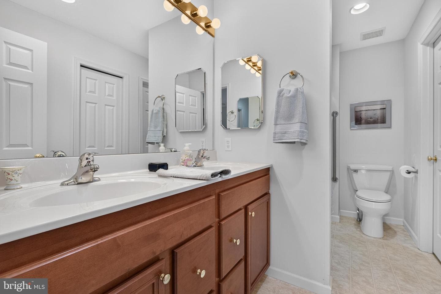 1133 Brighton Avenue photo 23