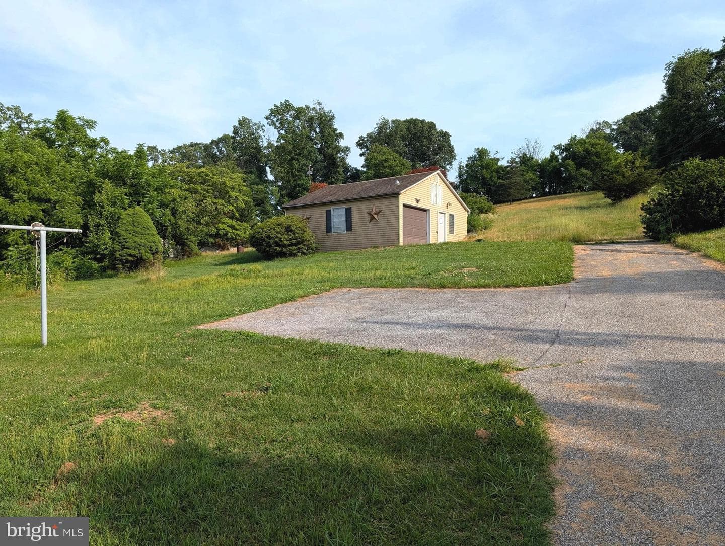 360 Schoolhouse Road photo 16