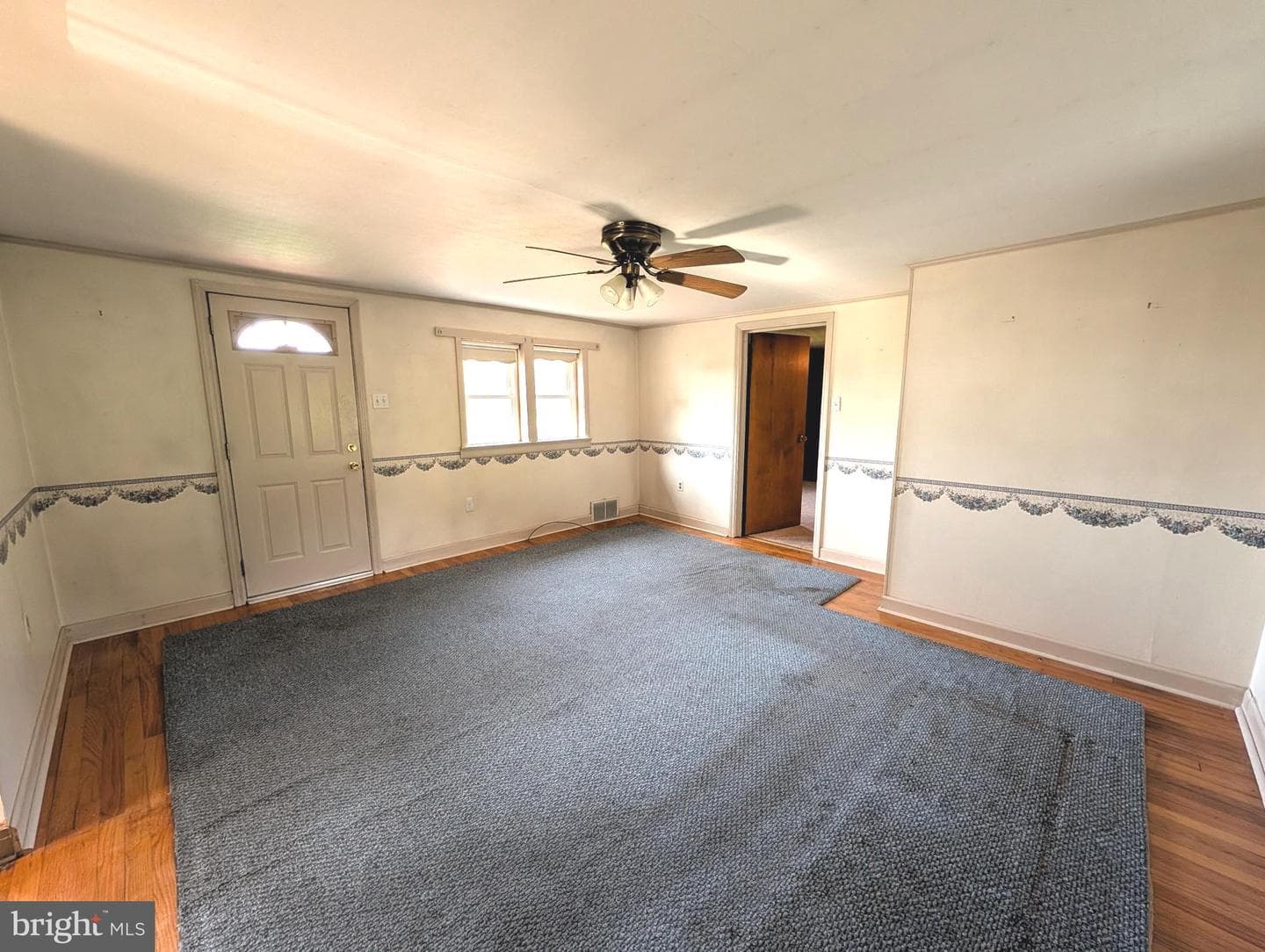 360 Schoolhouse Road photo 5