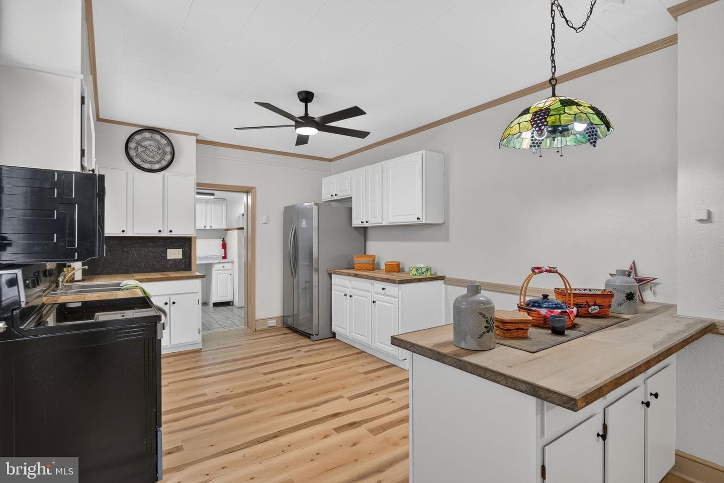 325 Cherry Street photo 15
