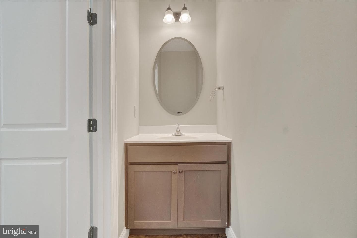 140 Ridgefield Drive photo 13