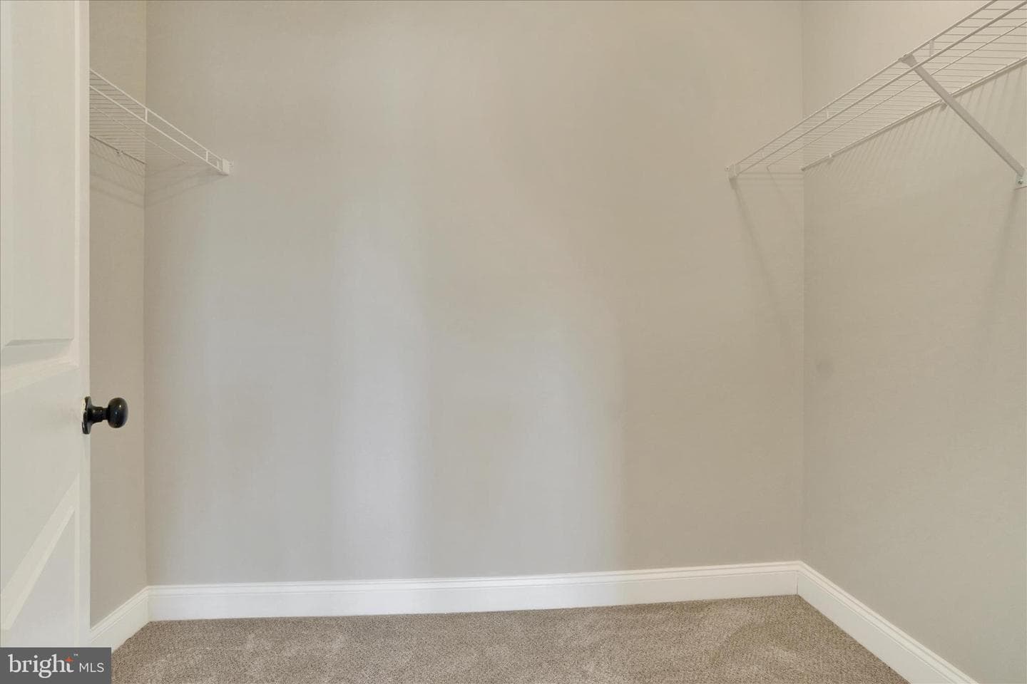 140 Ridgefield Drive photo 18