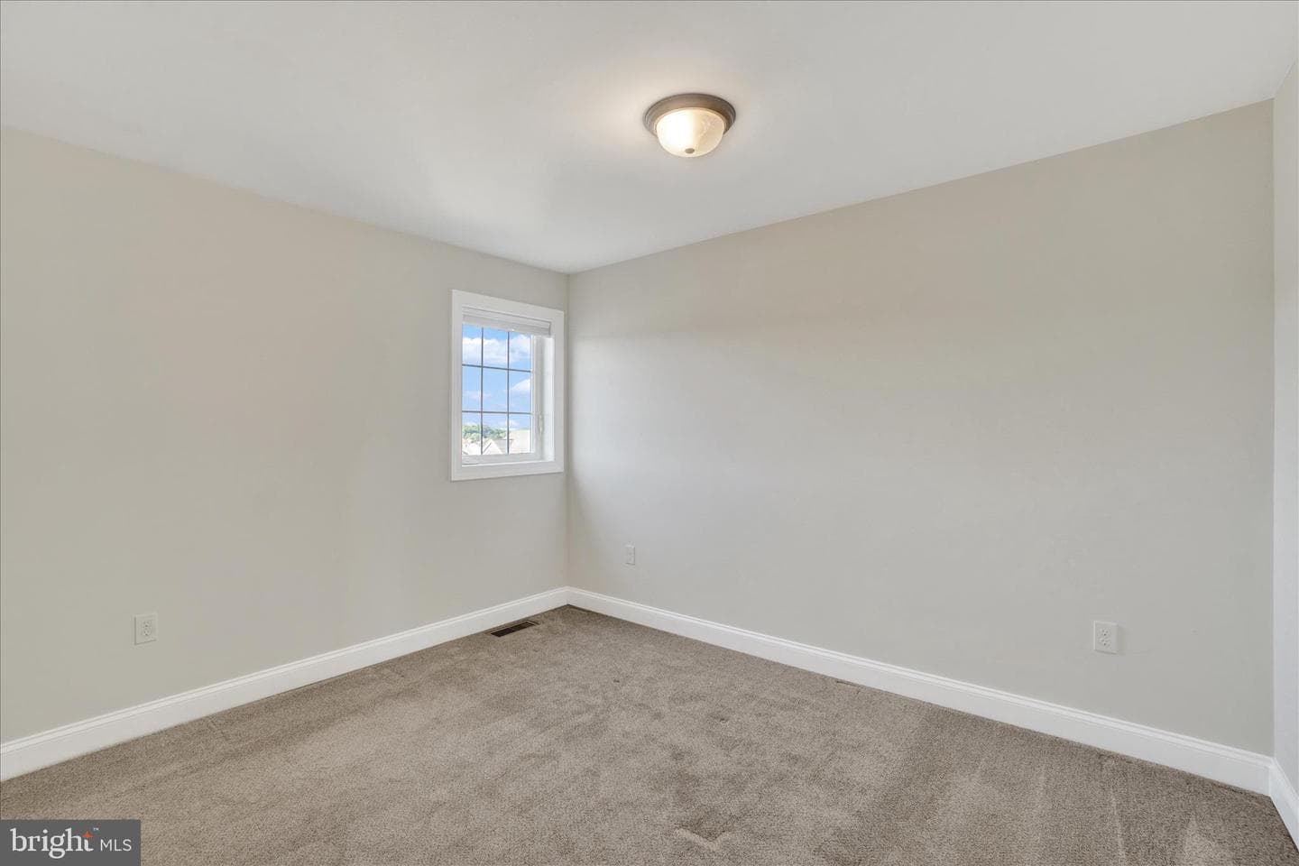 140 Ridgefield Drive photo 21