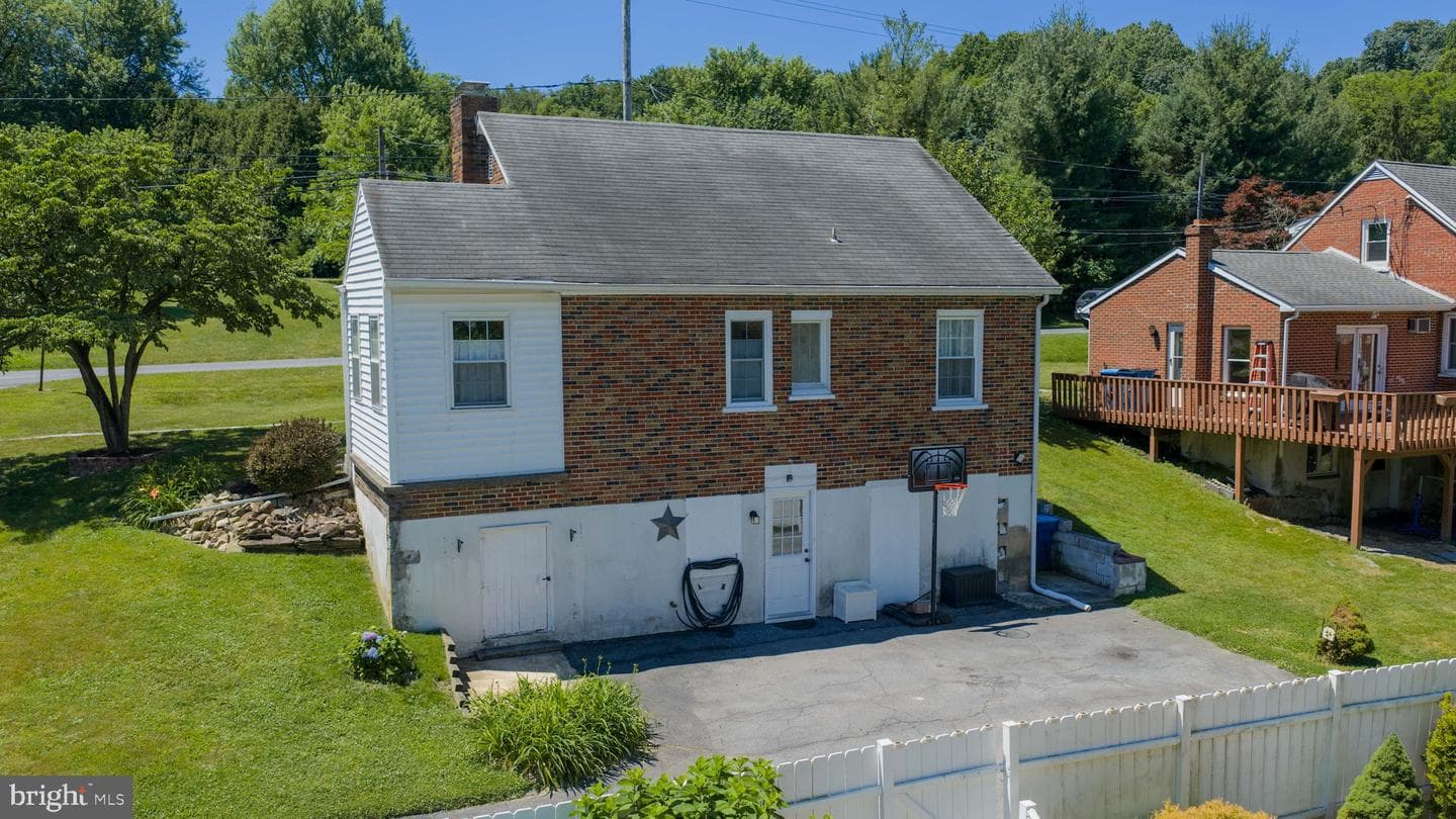 3153 Marietta Avenue photo 13