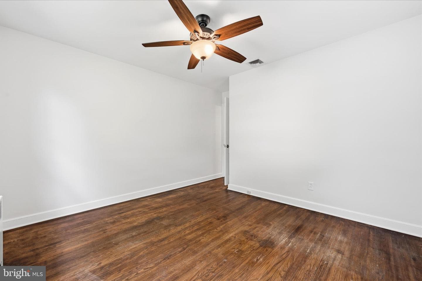 242 Elizabeth Drive photo 17