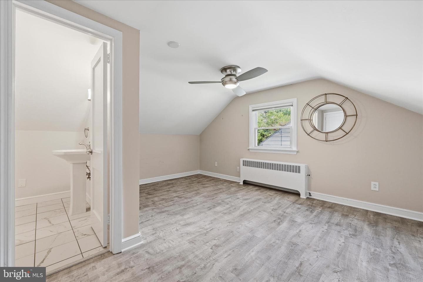 242 Elizabeth Drive photo 20