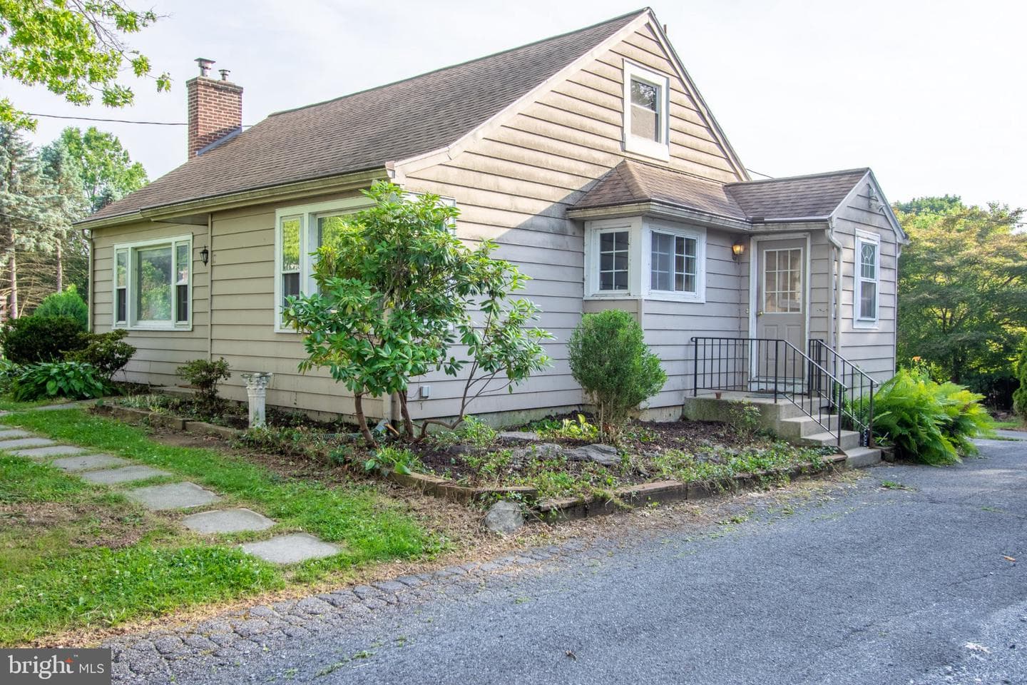 14 Crest Avenue photo 3