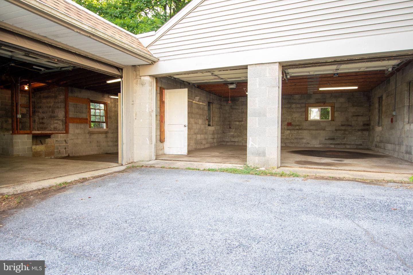14 Crest Avenue photo 46