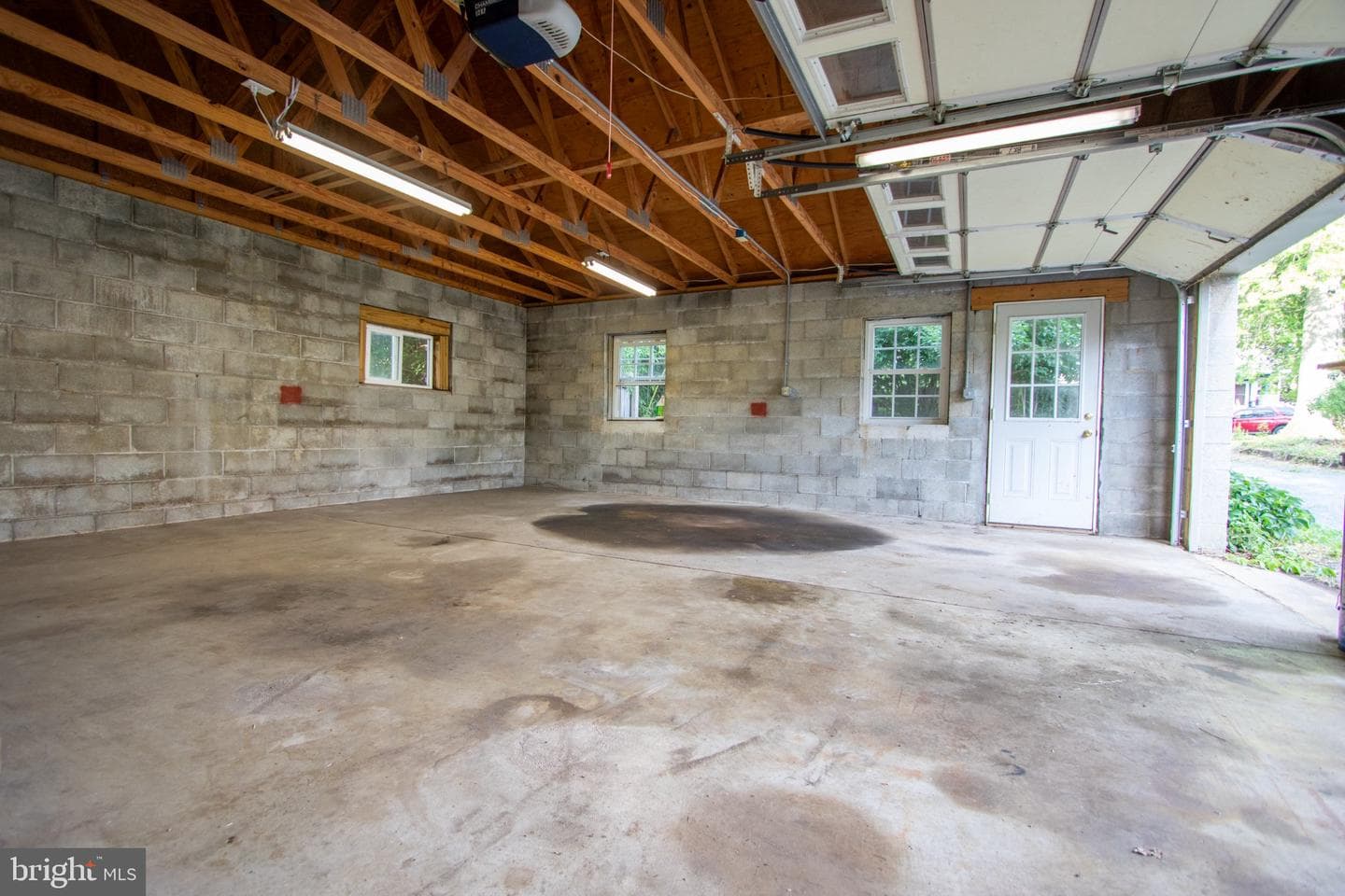 14 Crest Avenue photo 47