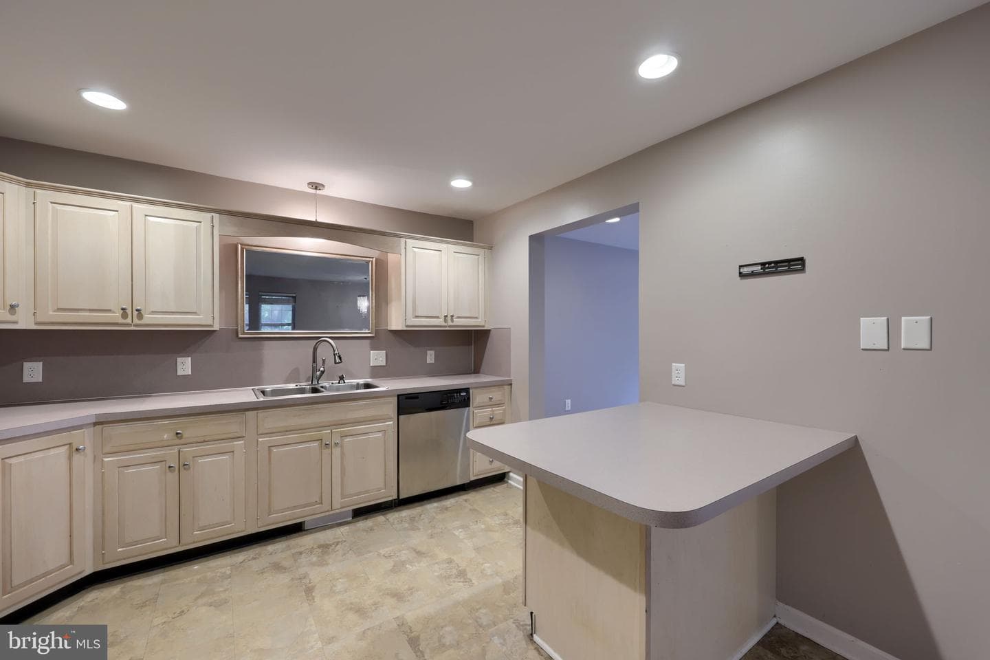 101 Topland Drive photo 17
