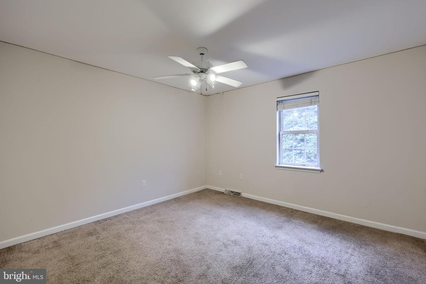 101 Topland Drive photo 27