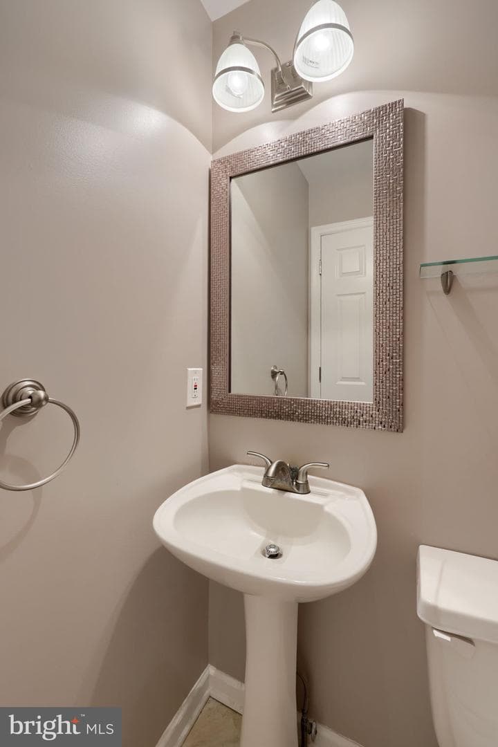 101 Topland Drive photo 8