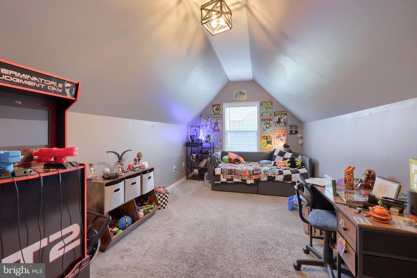 141 E Valley Road photo 46