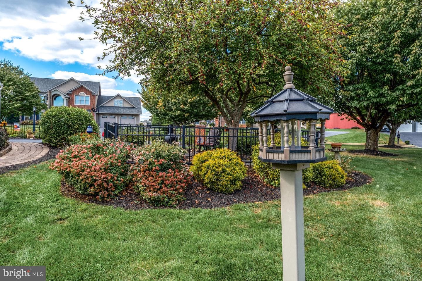 5 Village Dr photo 50