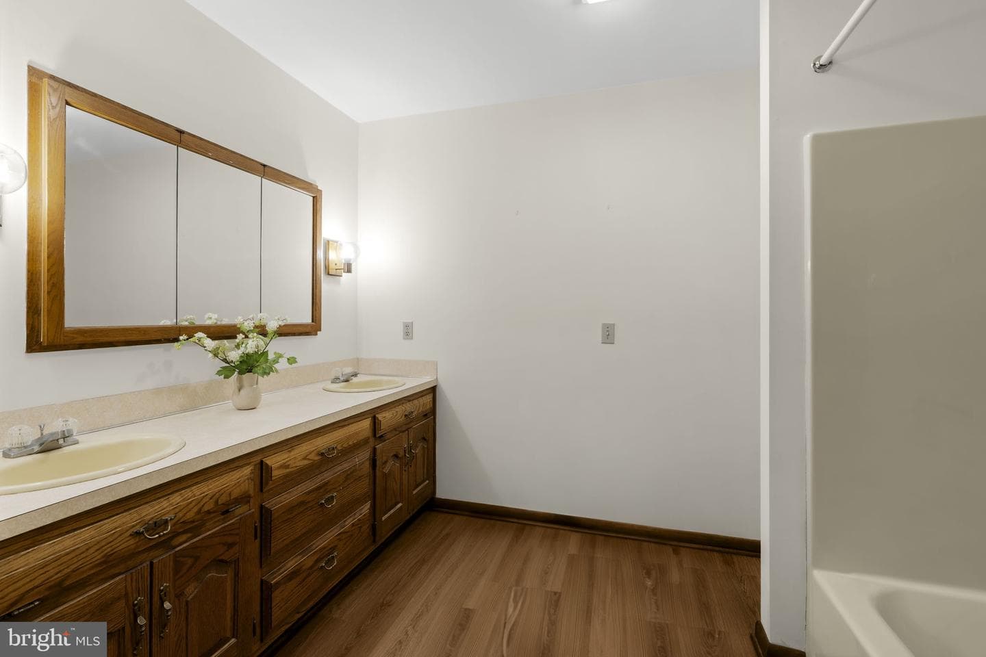31 Dennis Drive photo 15