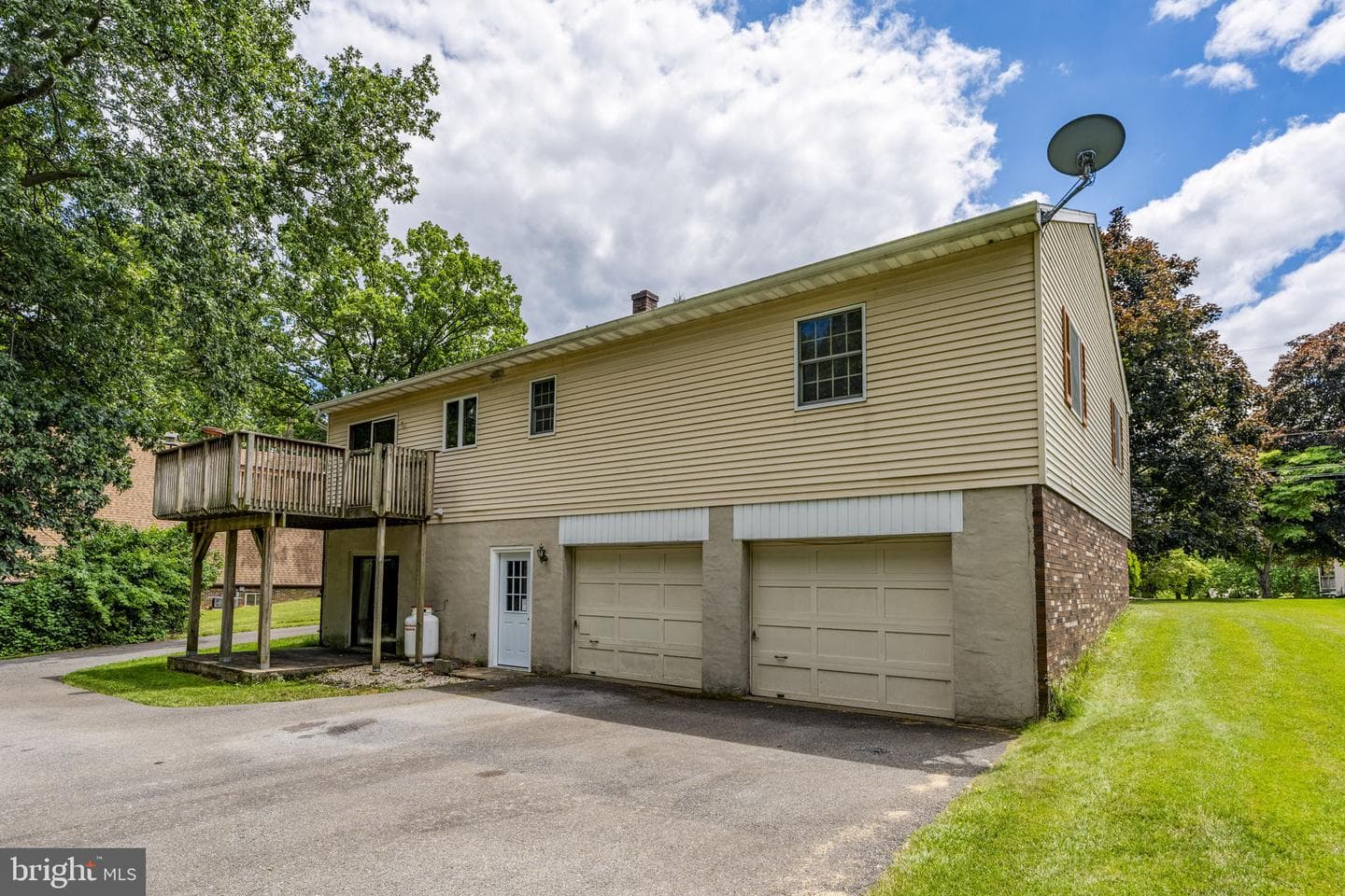 31 Dennis Drive photo 25