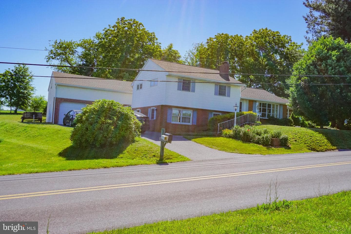 379 Hilldale Road photo 1