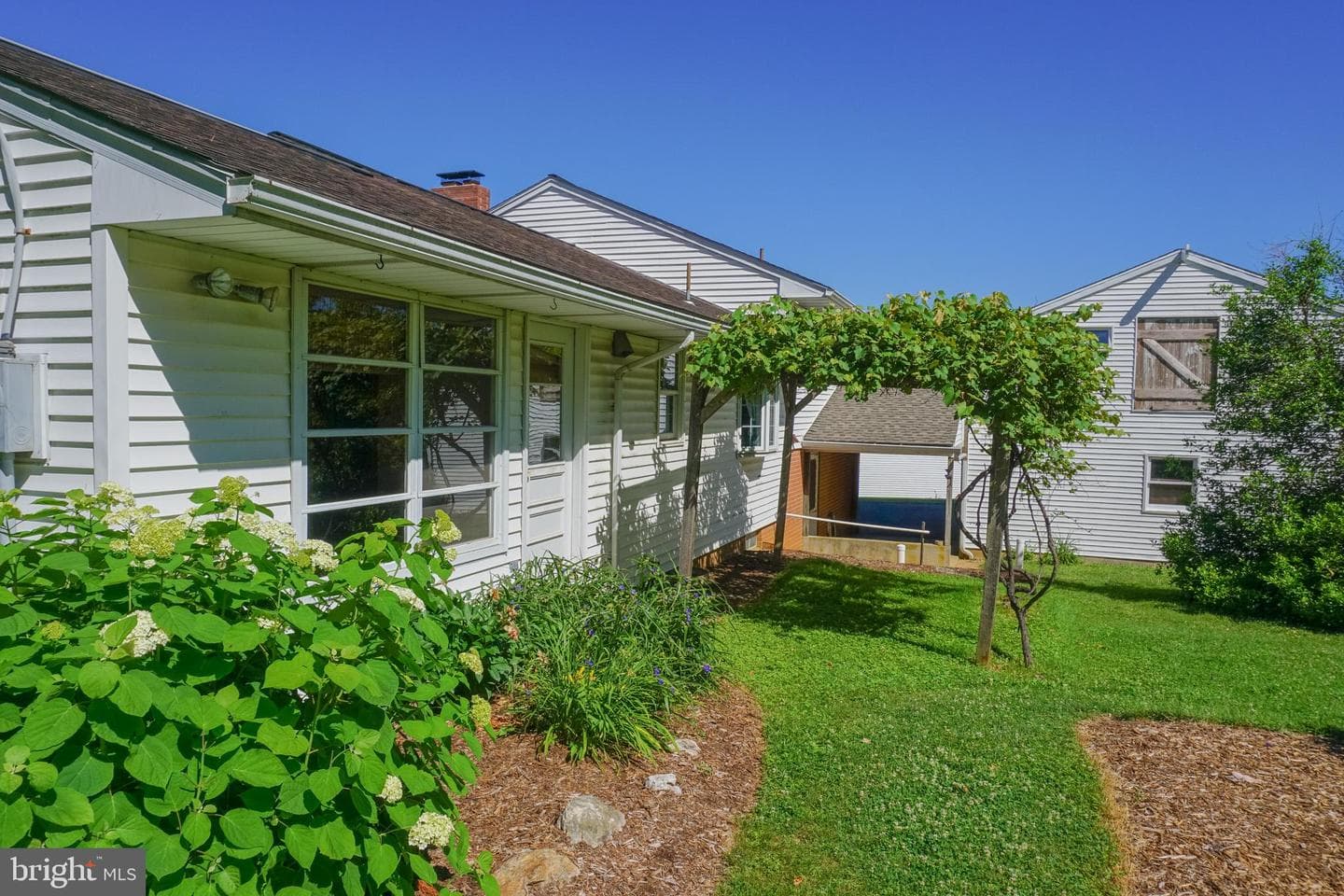 379 Hilldale Road photo 100