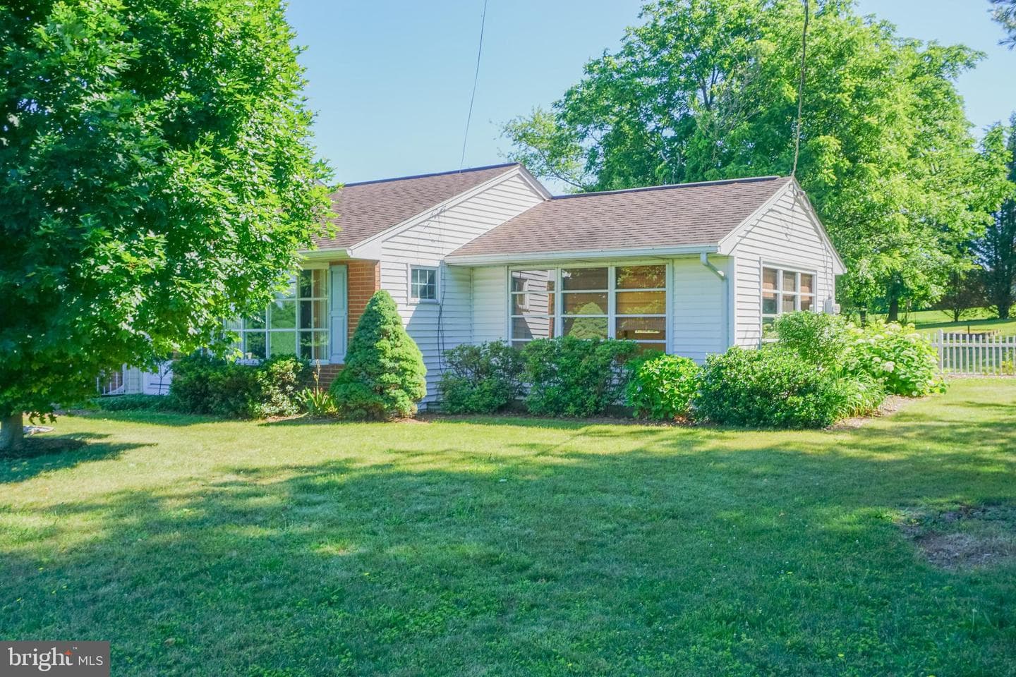 379 Hilldale Road photo 104