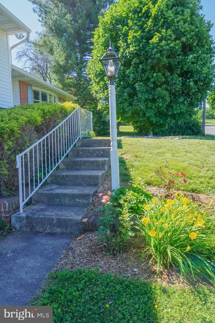 379 Hilldale Road photo 11