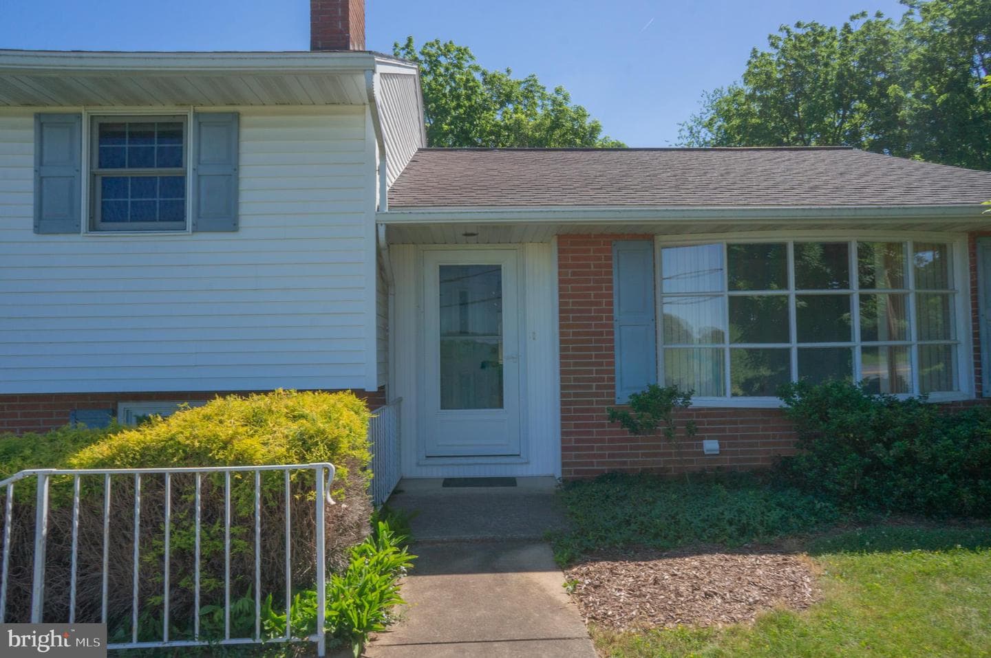 379 Hilldale Road photo 16
