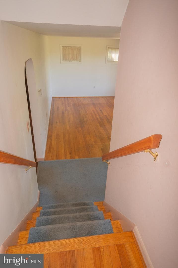 379 Hilldale Road photo 32